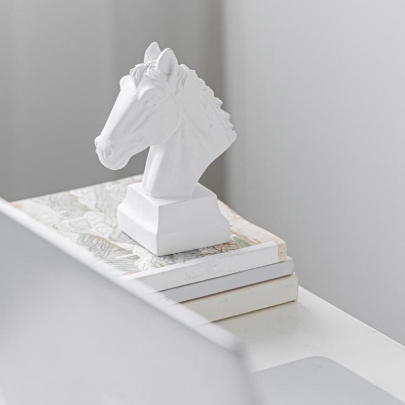 Horse Head Statue Ornament Horse Animal Sculptures Horse Figurines Decorative Objects for Home Office Bookshelf Table