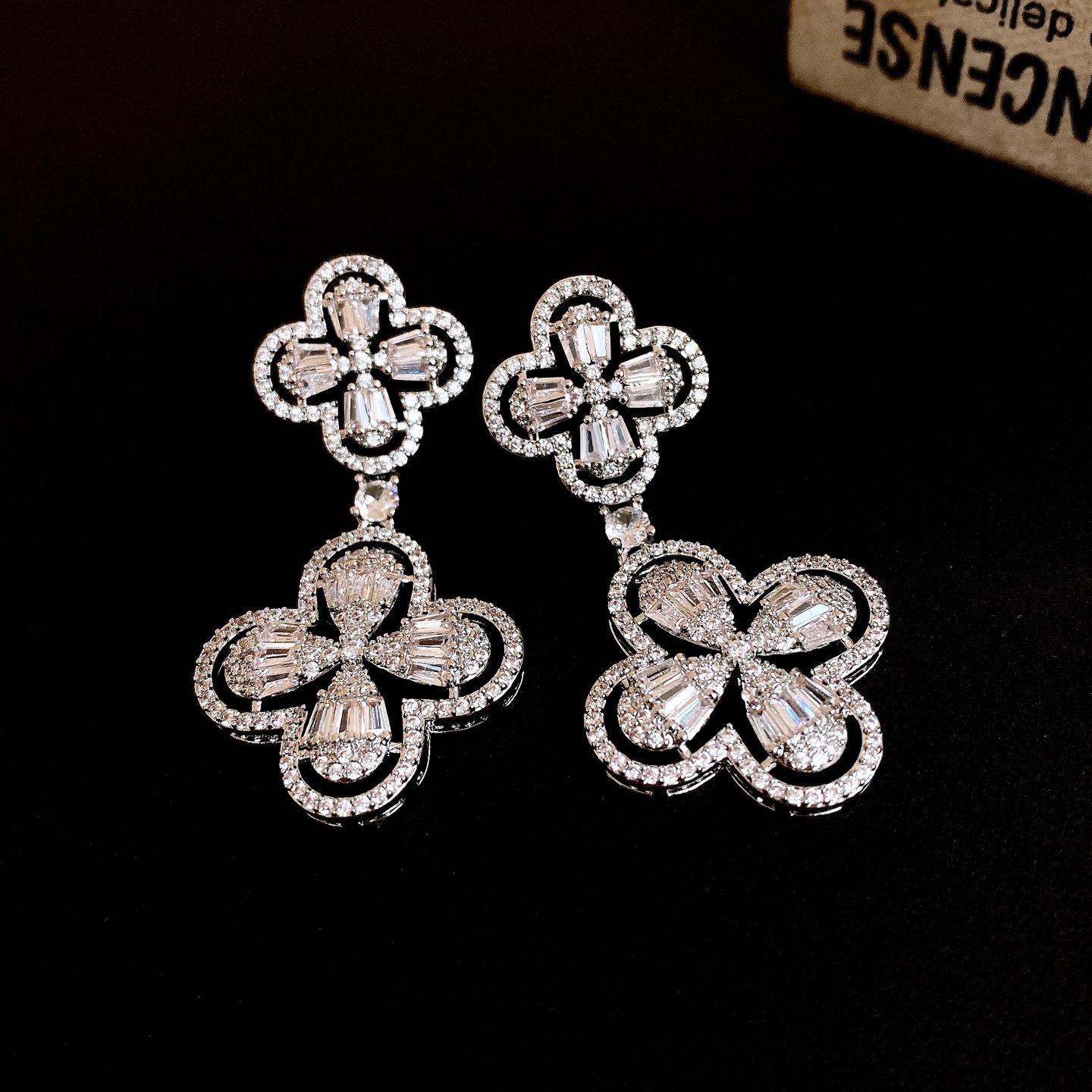 Super flash zircon hollow flower earrings temperament earrings exquisite earrings women