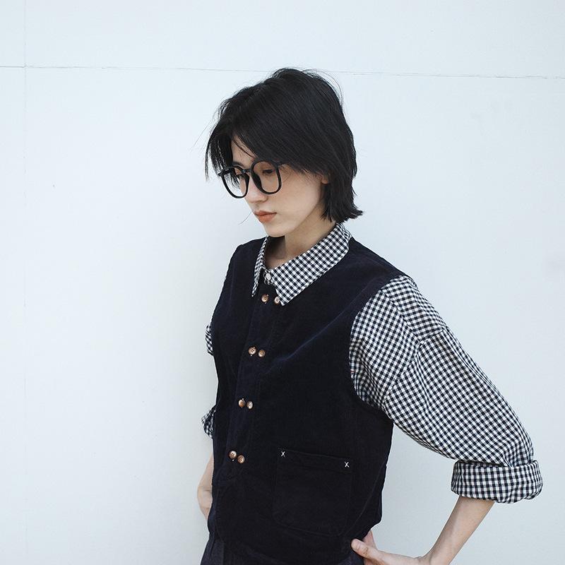 Women's Double-Breasted Corduroy Vest: Versatile Loose Fit, Sleeveless Fashion with Shoulder Pads, Autumn Collection.