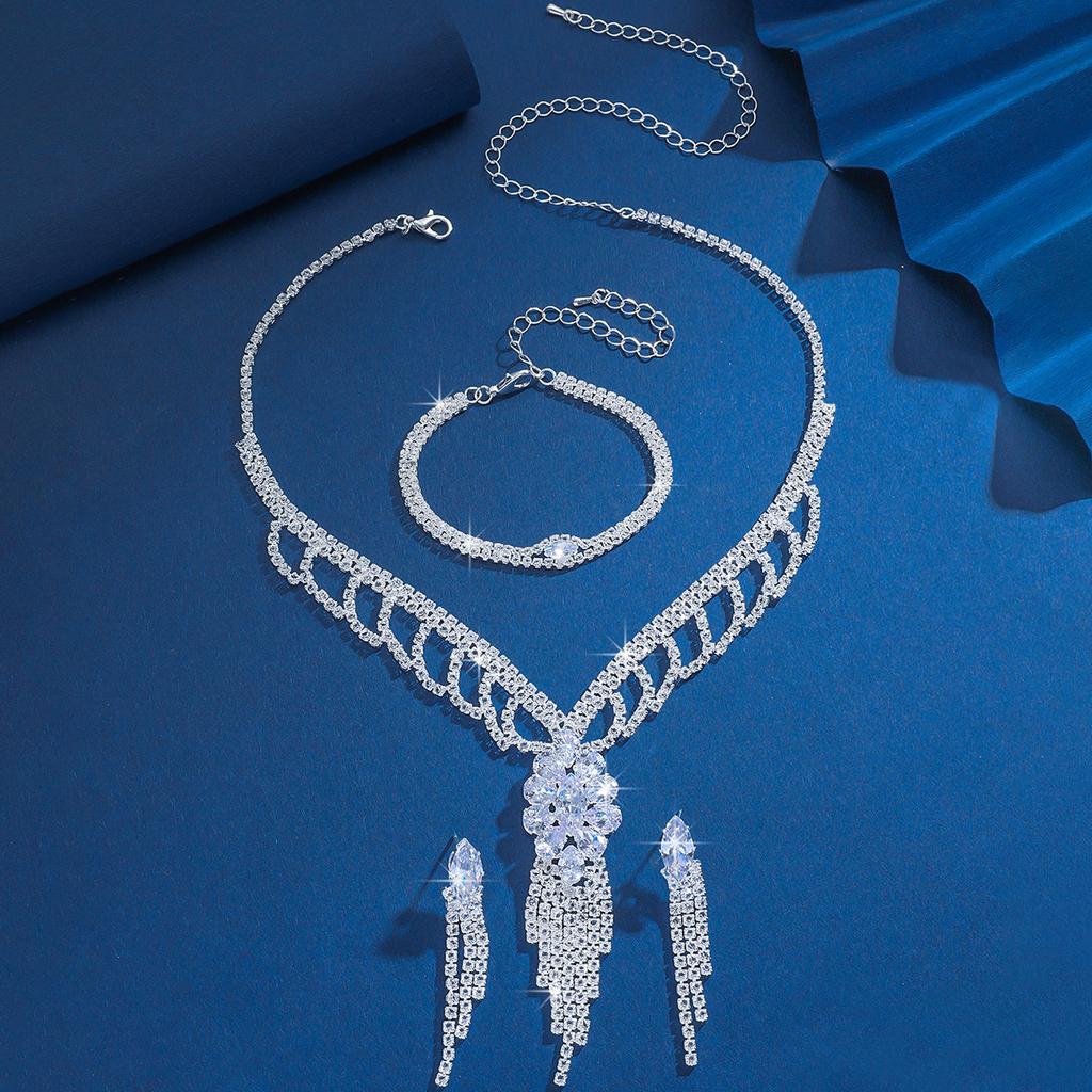 Vintage Full Diamond Zircon Fringed Collarbone Necklace Earrings Set Claw Chain Rhinestone Dress Necklace Women