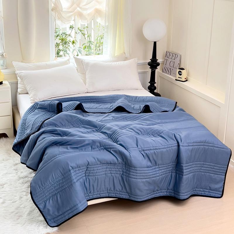 

Летнее прохладное одеяло-плед однотонное для кондиционера Pillowcase 48x74cm 2 pieces темно-синий