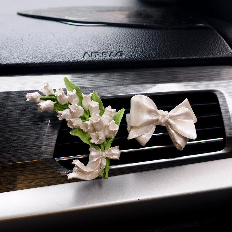 Air Outlet Flower Aromatherapy Car Decoration Gardenia Tulip Rose Peach Blossom Car Perfume Fragrant Stone Pendant