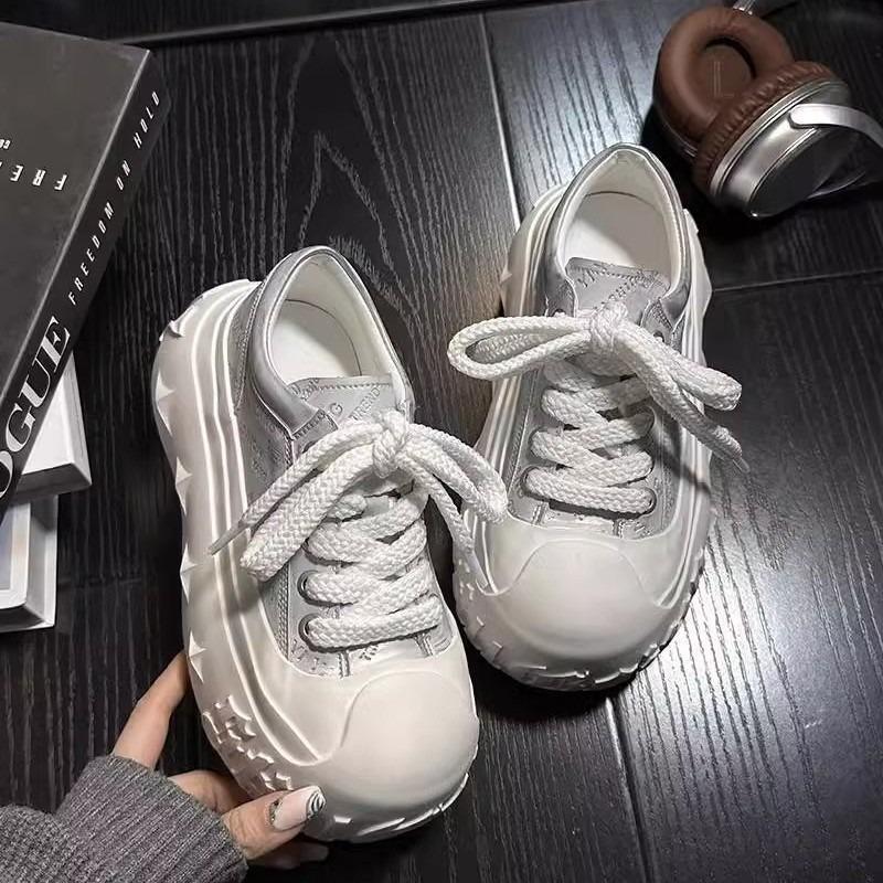 Pearlescent polished gold letter thick-soled muffin casual bread shoes dissolving shoes small 6cm small white shoes women's shoes