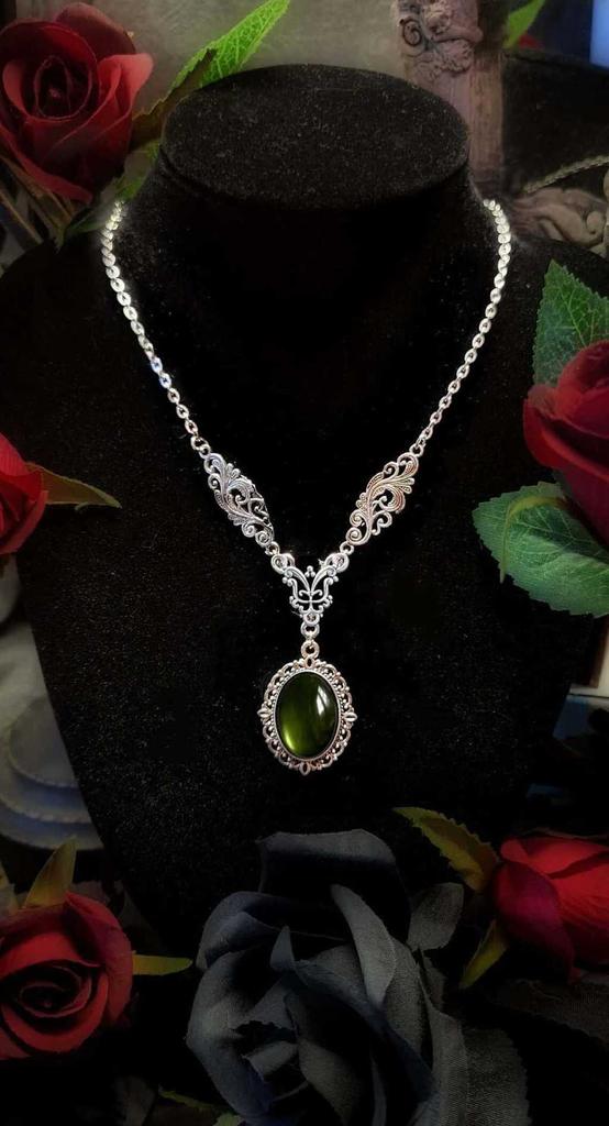 Gothic Vintage Ruby Jewelry Geometric Pendant Chain For Party Wear