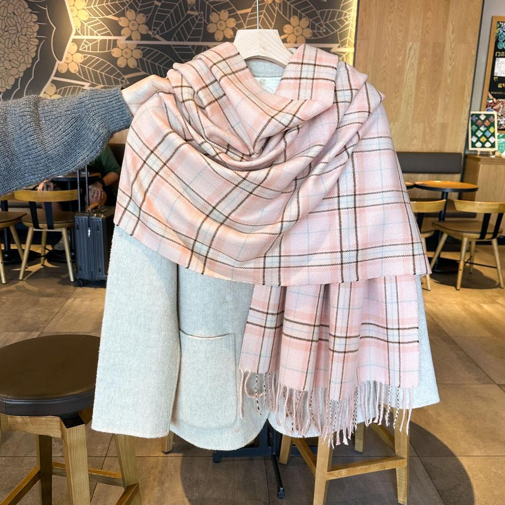 Women's Vintage Plaid -Like Scarf, Thickened Fringed Shawl for Autumn and Winter, High-End Warmth and Cold Protection