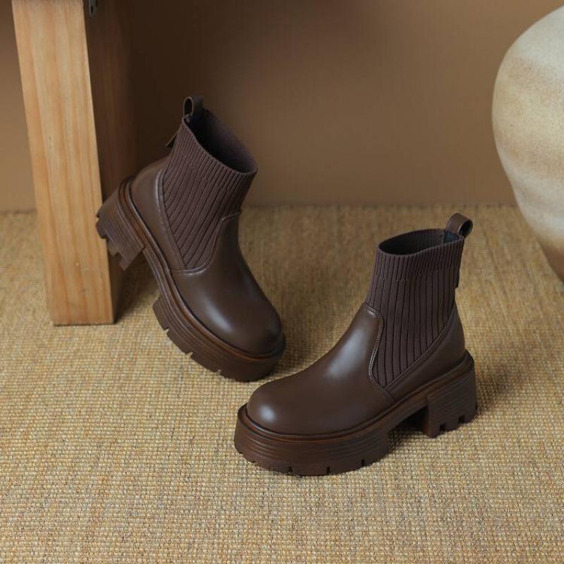Autumn and winter round head leather knight boots women's comfortable medium boots women's thick-soled non-slip women's leather boots rear zipper larg