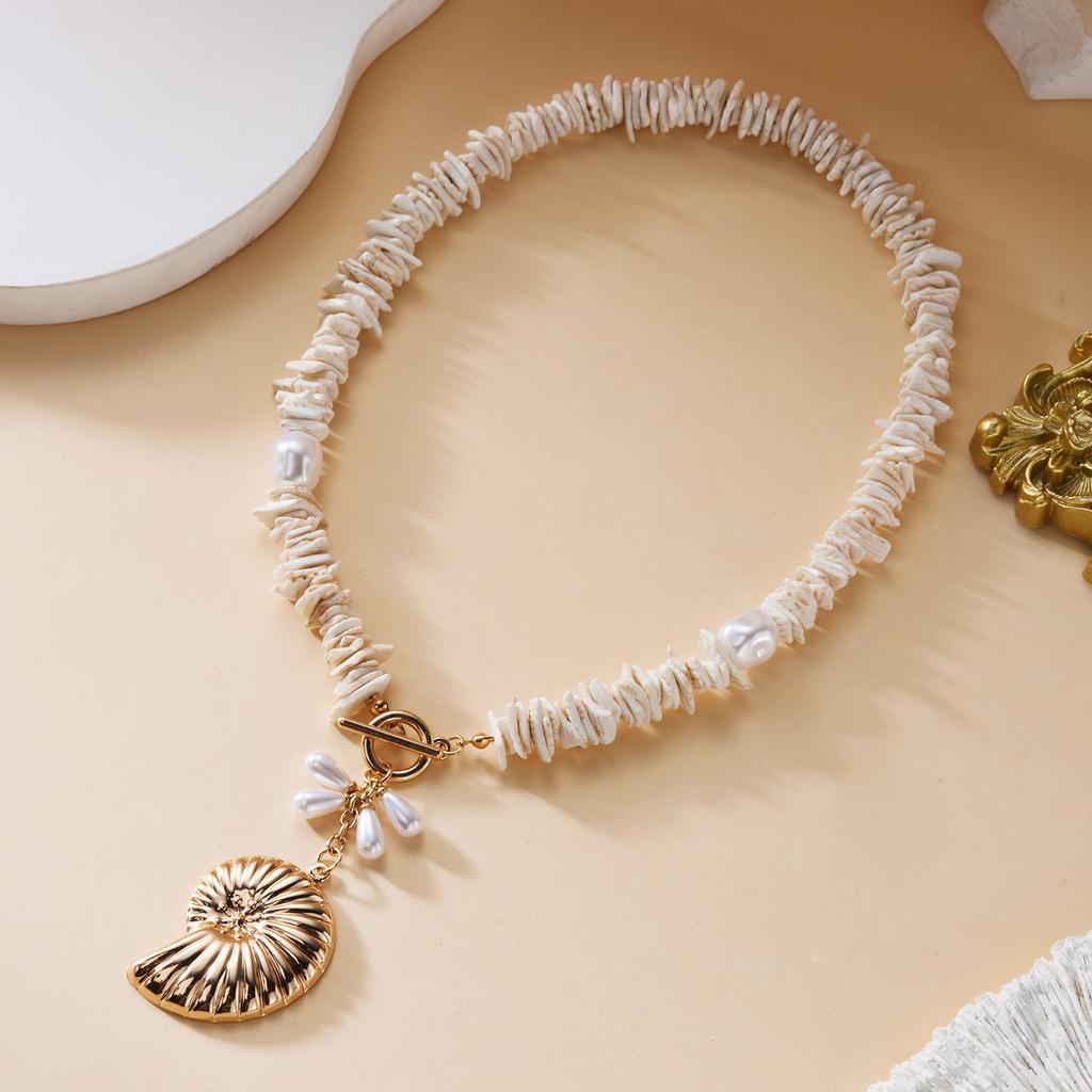 Exaggerated Imitation Pearl Conch Pendant Necklace for Women Boho Shell Starfish OT Toggle Clasp Choker Chain Party Jewelry Gift