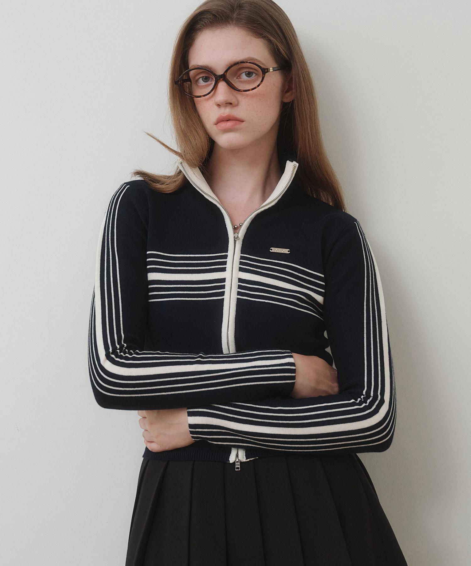Belloel Stitch Contrast Knit Zip-Up Navy Free