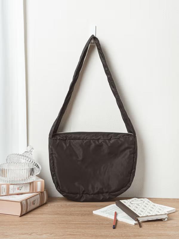 

Daiso Modern Padded Crossbody Bag - Black