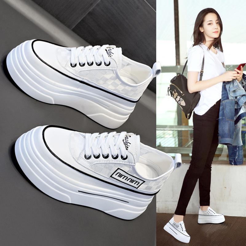 Mode 8CM Platå Kil Sneakers Höjdökande Skor Äkta Läder för Kvinnor Vår Höst Luftnät Sommarskor Vita