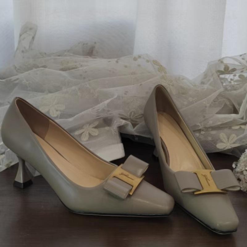 

Xinhao Shoe Factory s charm continues~ Microfiber leather bow square head stiletto high heels women s, sexy wedding shoes stiletto single 40
