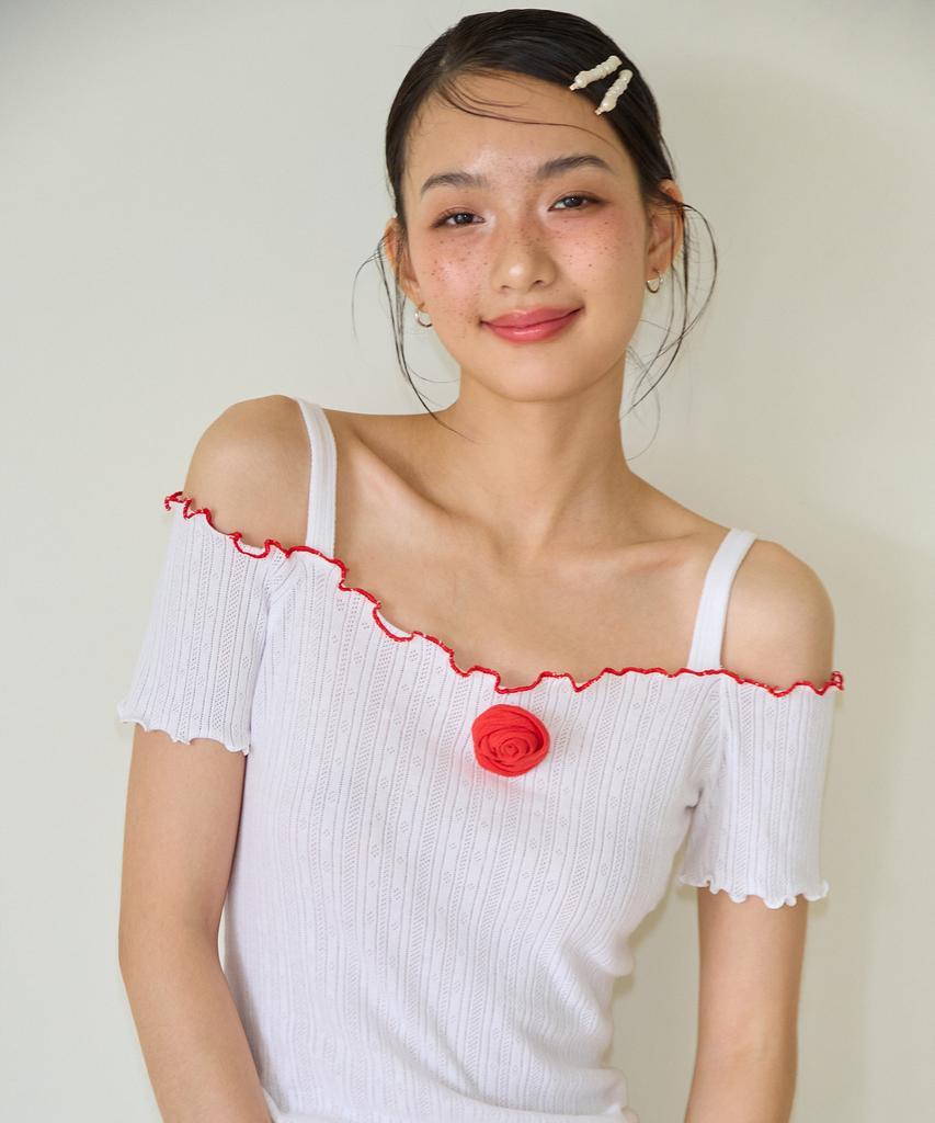 SALON DE YOHN Corsage Point Strap Off Shoulder T_ White