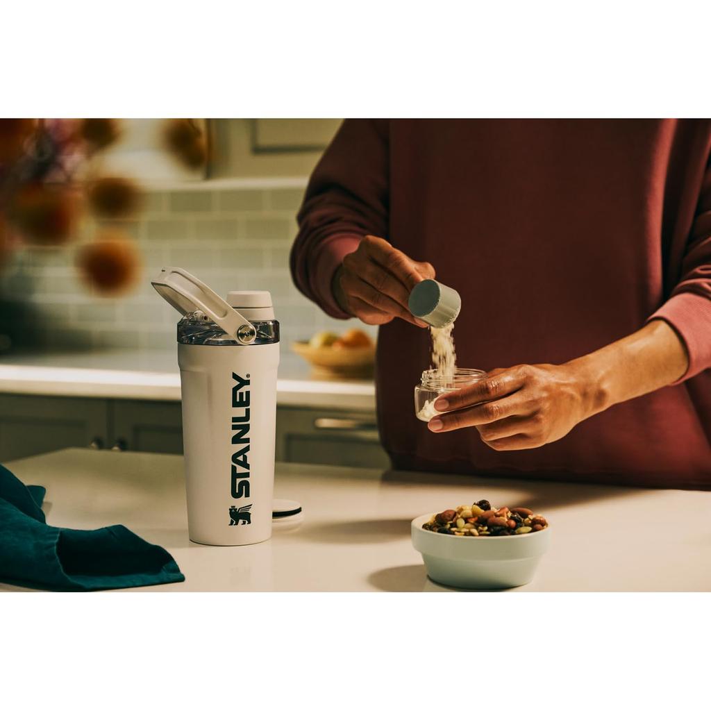 STANLEY 1913 Vitalize Shaker Vacuum Insulated 20 Oz L Bottle, Chalk, / 0.59