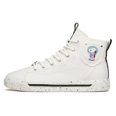 Snoopy X  Canvas High-Top Sneakers Women Sneakers White Black 922138604-3