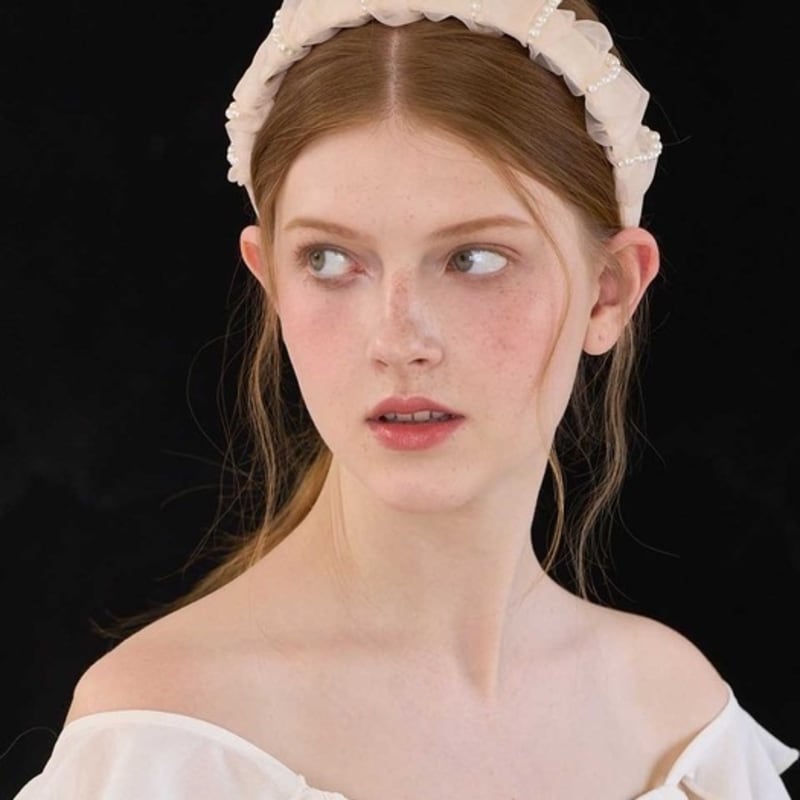 

Jean Paul Clarisse Soft Pearl Shirring Hairband JP-23-316HB black