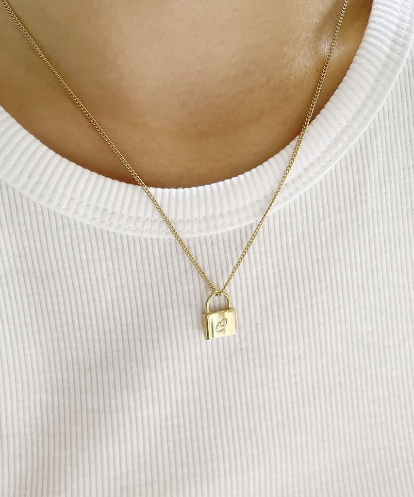 Ound Lock Necklace