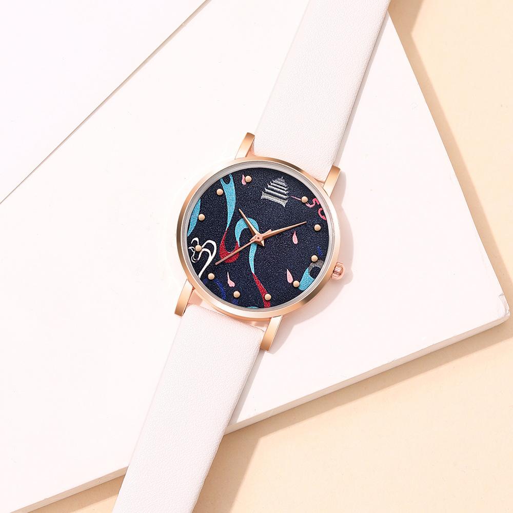 New Fashion Women's Watch Digital Quartz Watch Women's Belt Watch Elegant Student Women's Watch