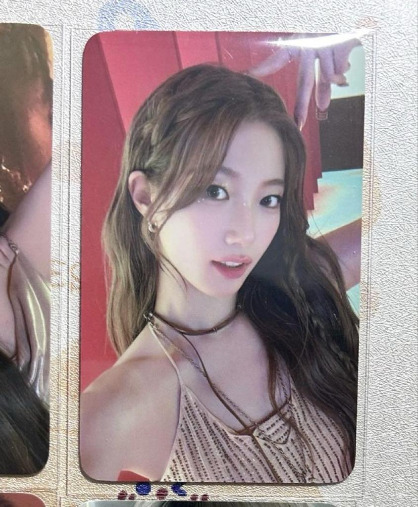 [USED] Luseraphim Kazuha HOT YouTube Exclusive Trading Card 1