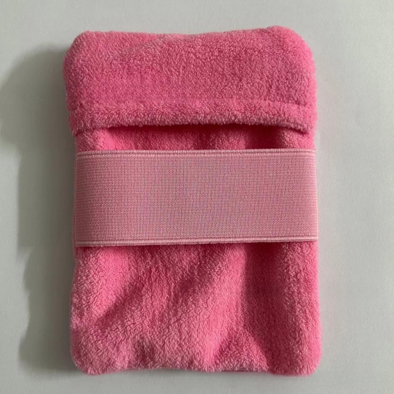 

1Pc Beach Sand Removal Bag Powder Bag Sand Removal Brush Beach Vacation Camping Sand Removal Device 14*12cm розовый