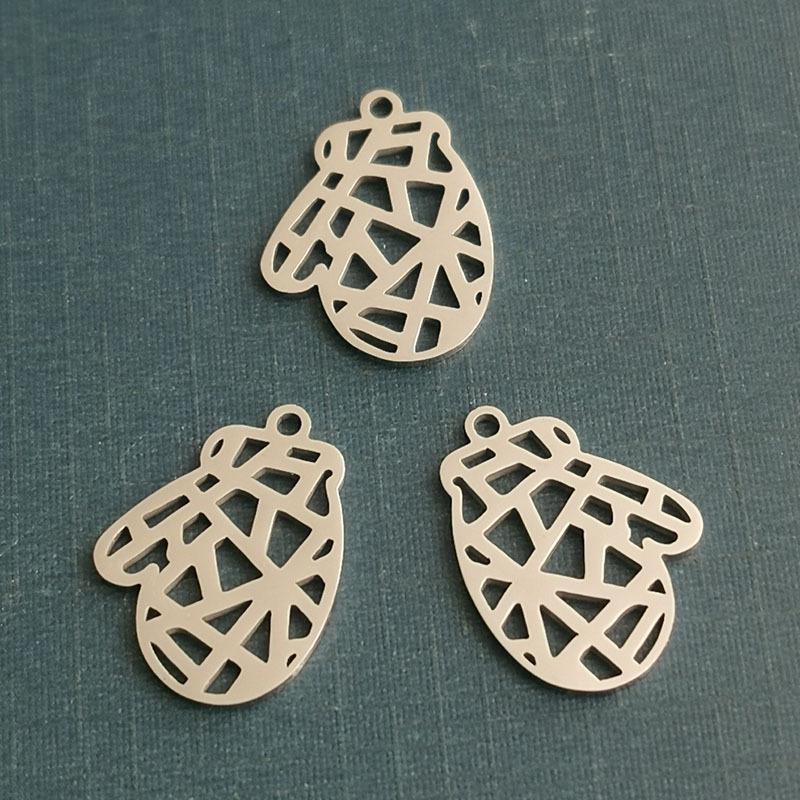 

Minimalist Titanium Steel Christmas Glove Pendant Necklace for Women