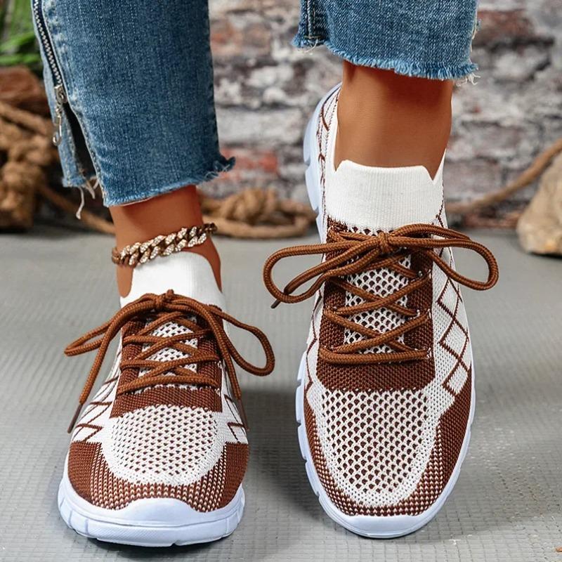 Fashion Women's Fashion Strip Plaid Knitted Sneakers Soft Sole Breathable Mesh Running Shoes for Women Lightweight Slip On Tennis Shoes