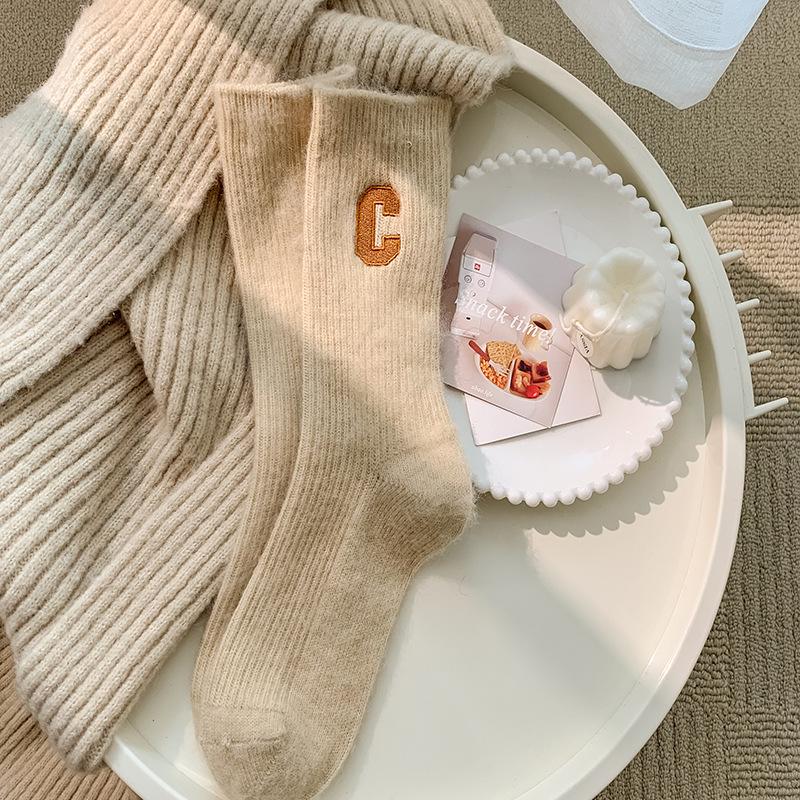 Women's Winter Thick Wool Mid-Calf Socks - Trendy Cotton with Plush Velvet, Warm and Cozy for Autumn and Winter