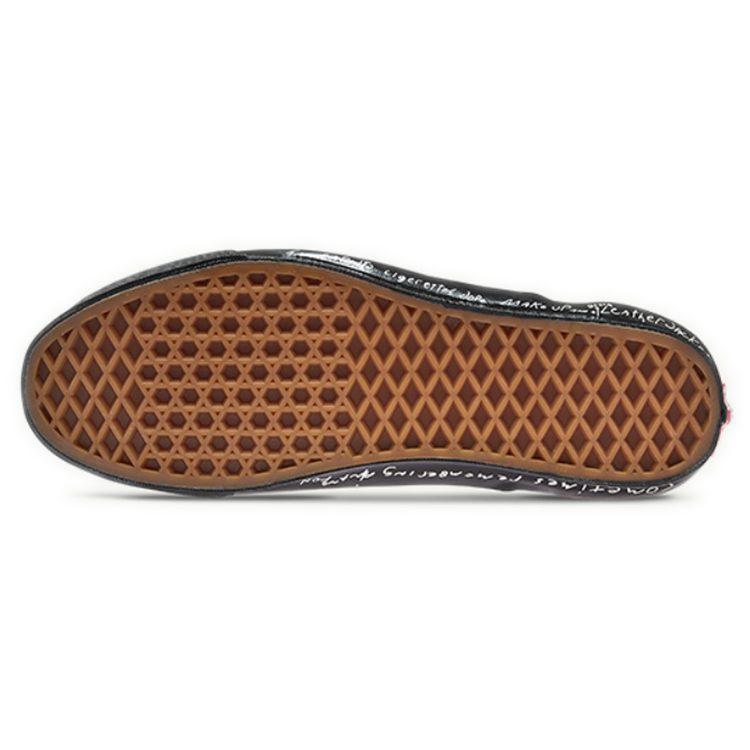 Slip-On Raised By Wolves X Og Classic Vans Lx 'Black Wall' VN0A45JK025