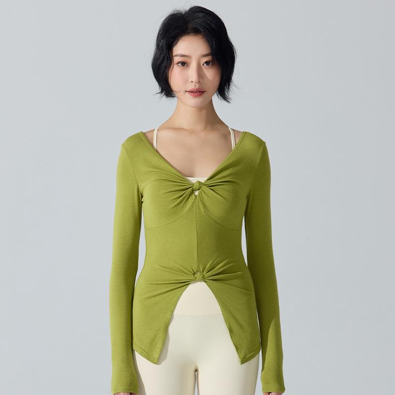 

Cross-Ribbed Long-Sleeve Women s Yoga Top with Twist Cut-Out Medium