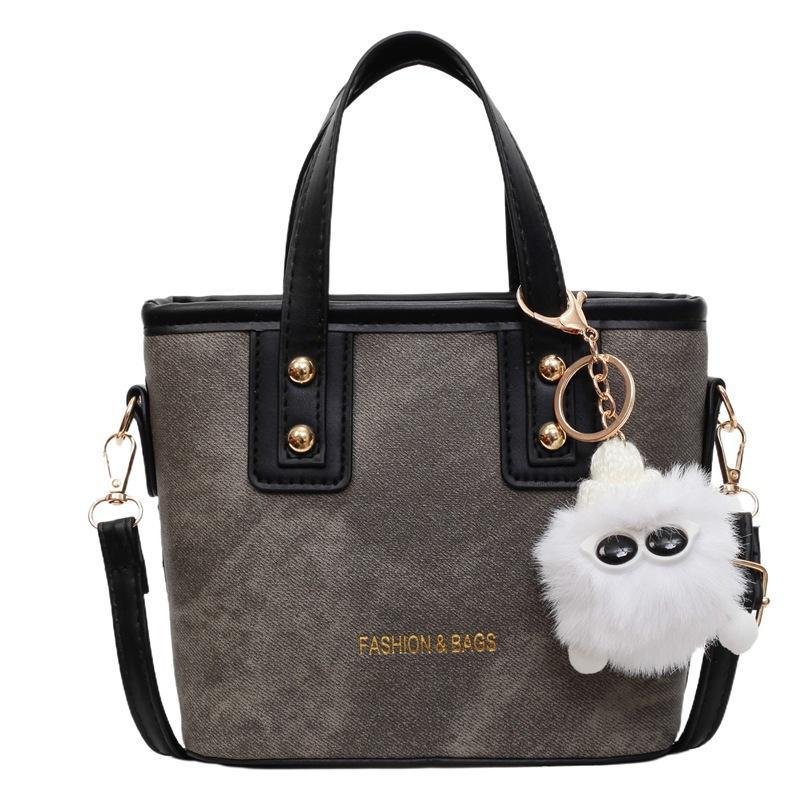 Premium Sense Light Luxury Small Bag Women 2025 New Versatile Messenger Bag Niche Unpopular Ins Portable Bucket Bag Women