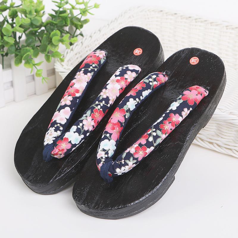 Men's Lightweight Paulownia Wood Clogs - Comfortable & Casual Slippers