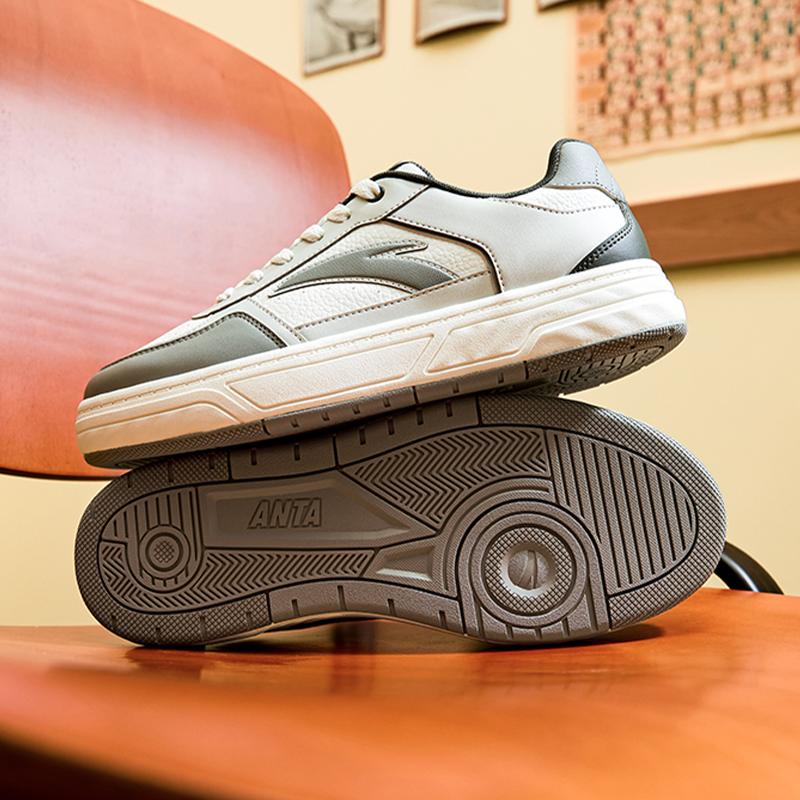 Anta Baichuan Simple Comfortable Durable Lightweight Low-Top Skate Shoes Men Sneakers Ivory-White Digital-Mist-Granite-Gray 112538010-3