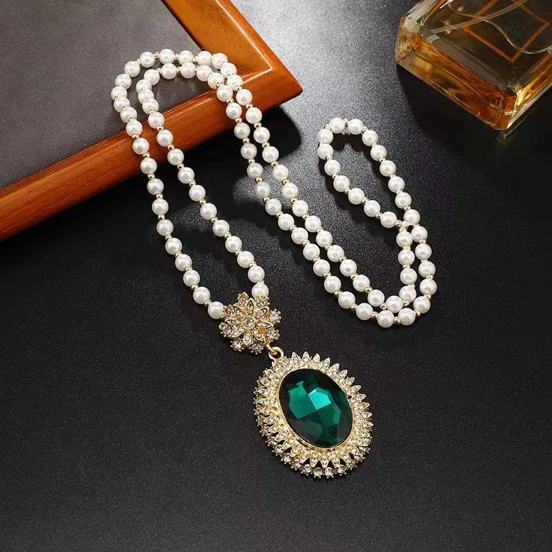 Elegant Crystal Flower Pendant Long Pearl Necklace