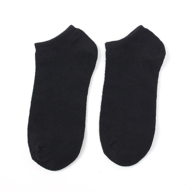5 Pairs of Soft Women s Ankle Socks, Black