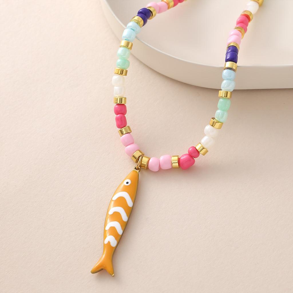 Collana con Ciondolo Pesce Bohemien con Perline Colorate e Catena in Acciaio Inossidabile per Donne e Uomini