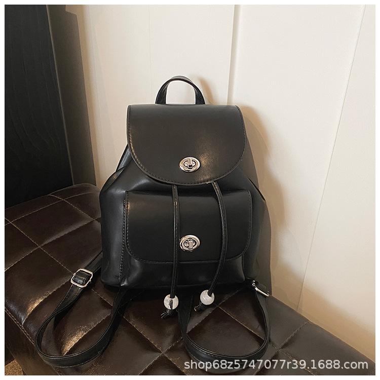 Korean niche design student backpack Xiaohongshu live broadcast super fire small fragrant travel bag college style small schoolbag