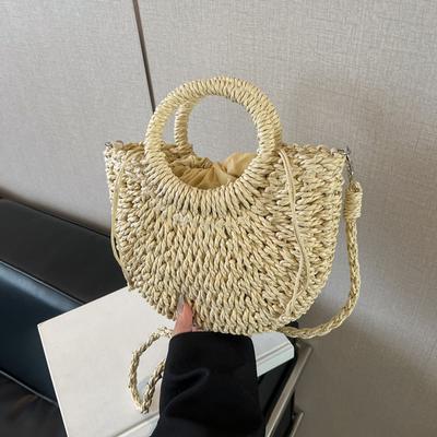 Handgewebte Stroh Rattan Halbmond Strand Handtasche große Kapazität Frauen Sommer aushöhlen Umhängetasche Umhängetasche