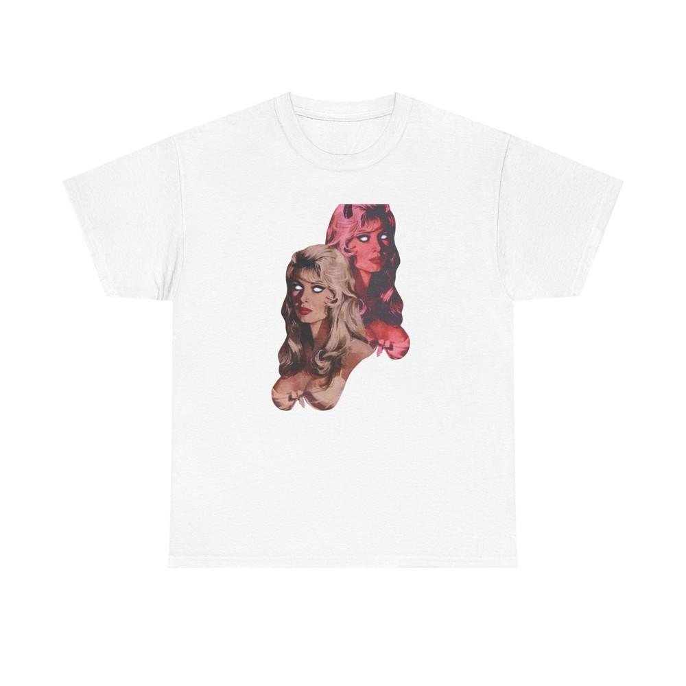 Blonde Model Eyes Vintage Graphic T-Shirt Women's Heavy Comfy Cotton Tee Unisex T-Shirt