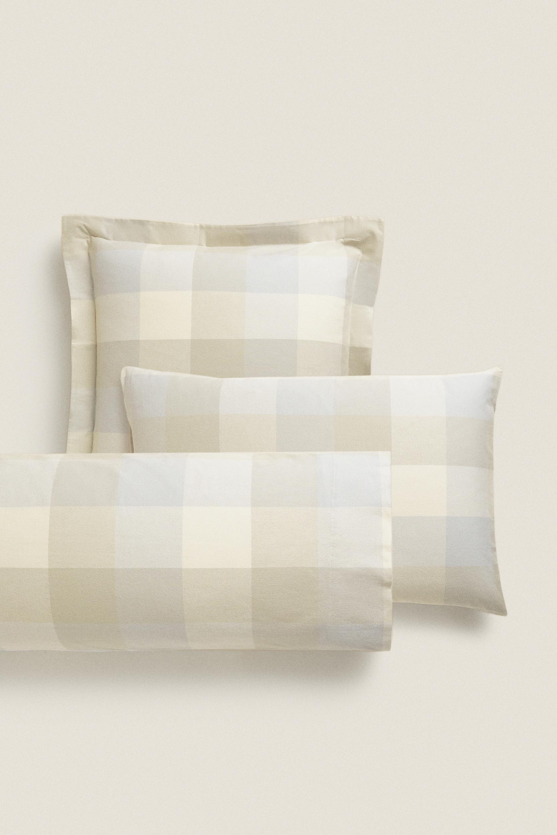 

CHECK FLANNEL PILLOWCASE