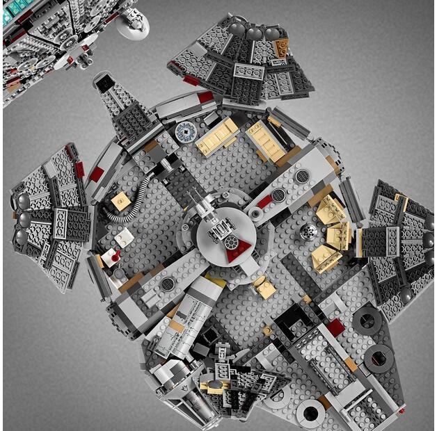 LEGO Star Wars 75257 Millennium Falcon