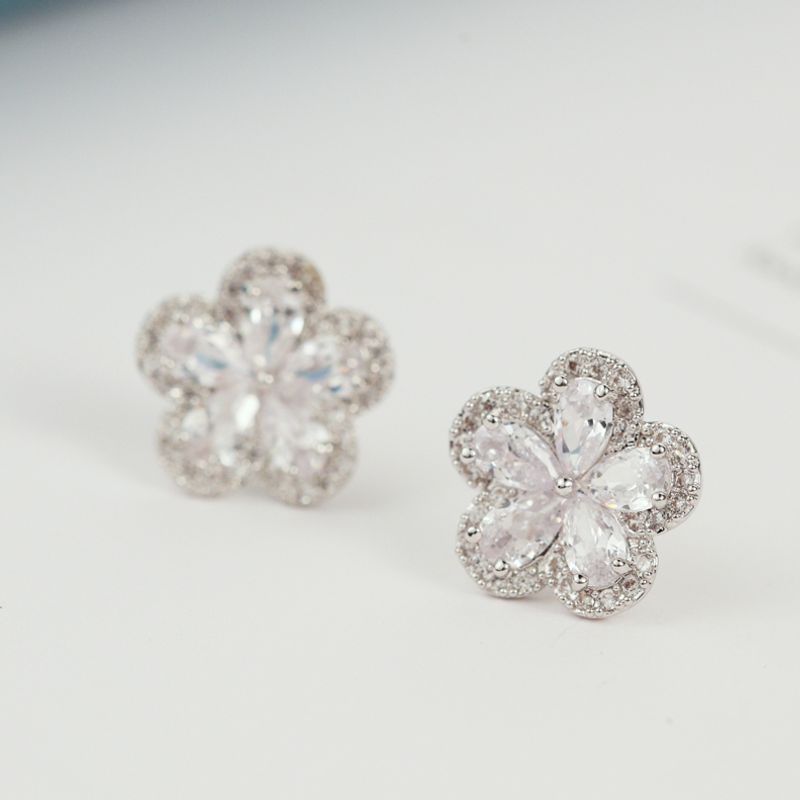 

Japanese and Korean Earrings Fancy Five-Petal Flower Women s Sterling Silver Needle Silver -925 silver needle