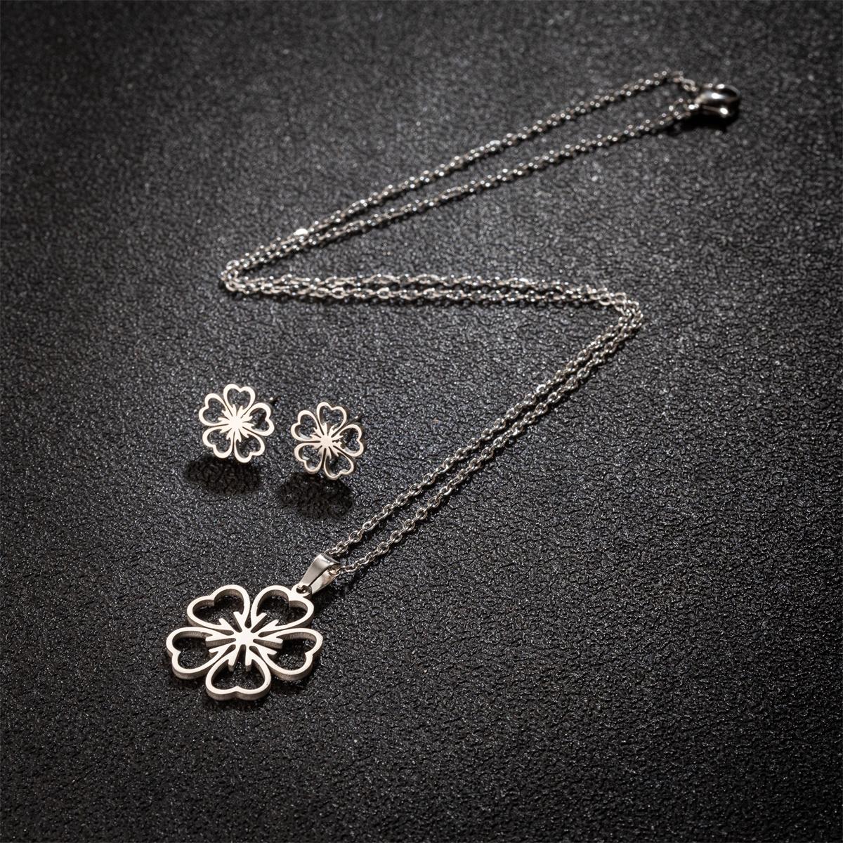 

Plum Blossom Lucky Flower Zircon Sets For Girls Gold Plated Stainless Steel Earrings And Necklace Wholesale Charms Pendant 45cm
