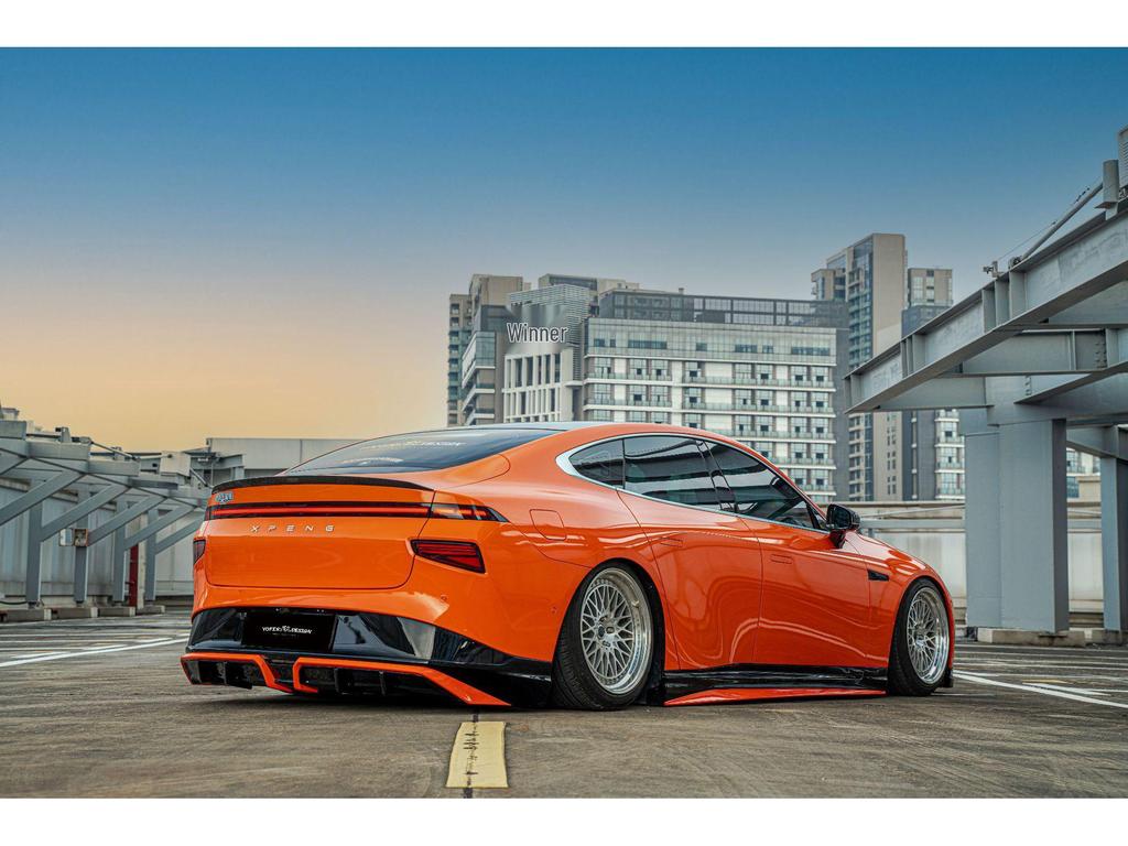 XPENG P7 YOFER Kit: Front Lip, Side Skirts, Rear Lip, Spoiler, Carbon Fiber Tail Wing, Eyebrows.