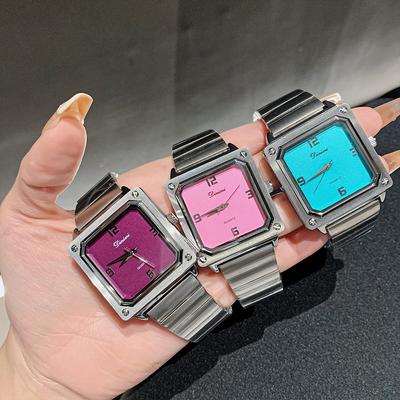 Neue mehrfarbige quadratische Uhr, modisch und lässig, gebrauchte Quarzuhr, einfache Damenuhr mit Stahlband
