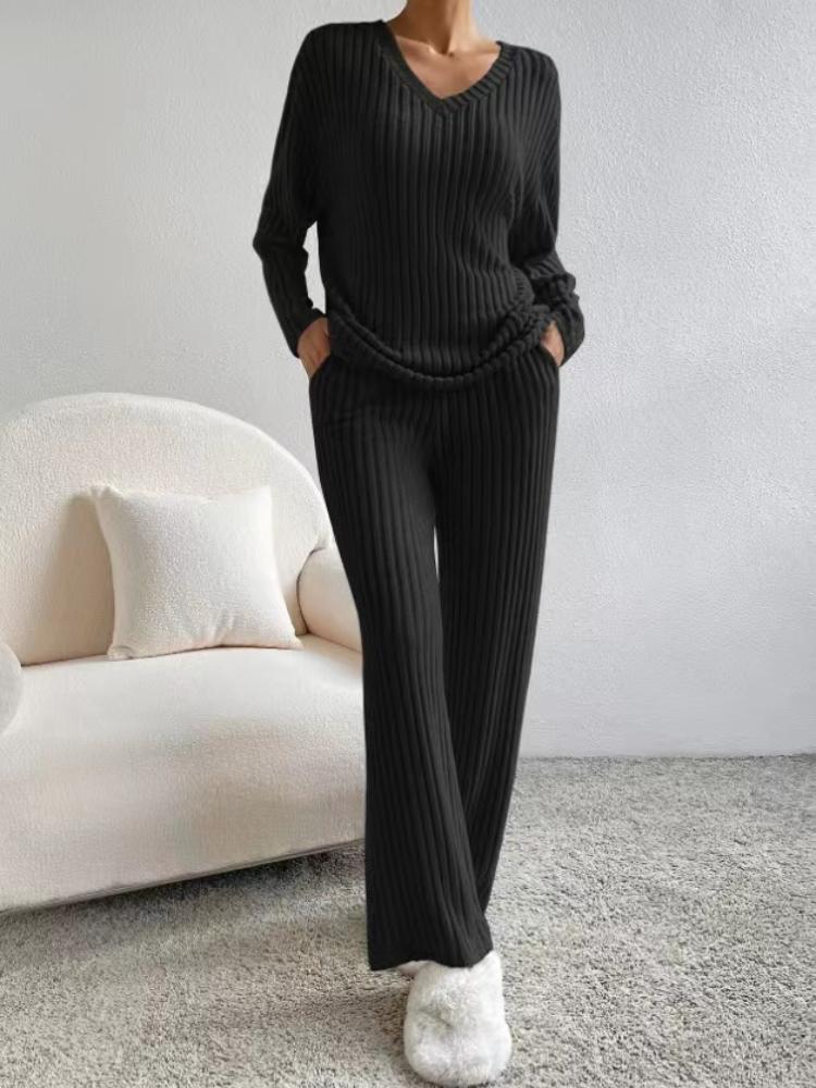 Autumn and Winter New Women's Two-piece Set, Fashionable and Casual Straight-leg Pants, Elegant and Loose V-neck Striped Knitted Suit