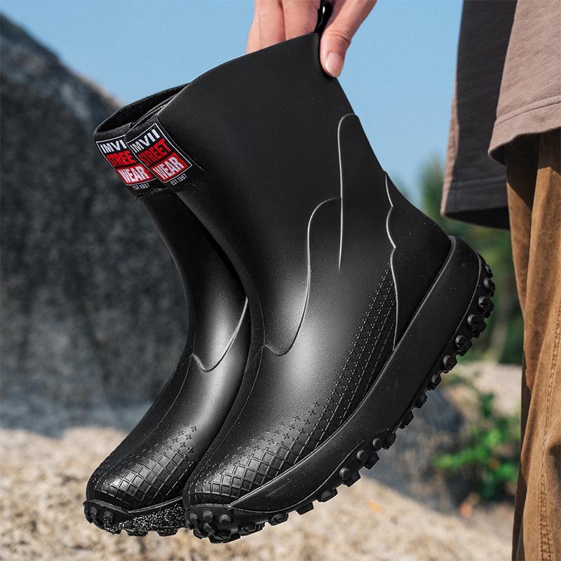 White Short Rain Boots Outdoor Function Black Rubber Boots Mountaineering Men's Rain Shoes Water Boots Empowered Reticulated Nail Sole Shoes
