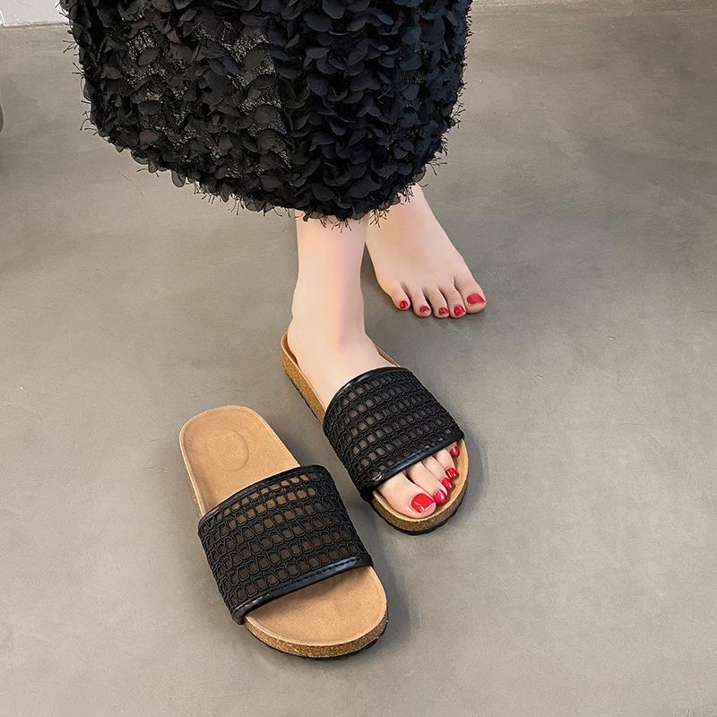 French woven comfortable outer wear half slippers women's shoes summer 2025 new breathable hollow casual Roman sandals