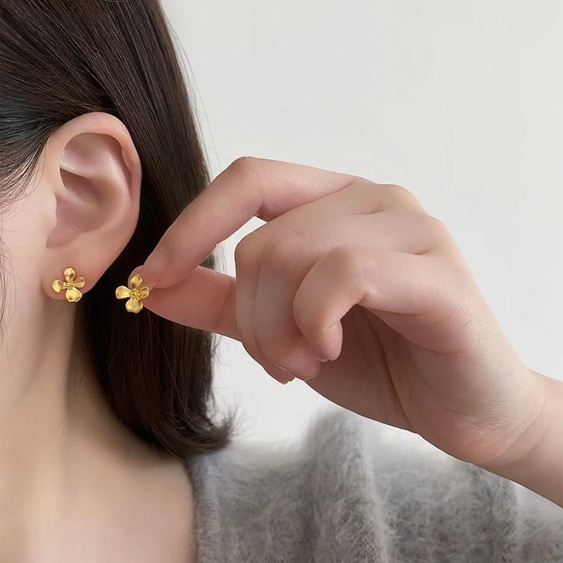 French Flower Pearl Earrings Elegant Irregular Drop Earrings Temperament Charm Earrings Vacation Party Jewelry For Women