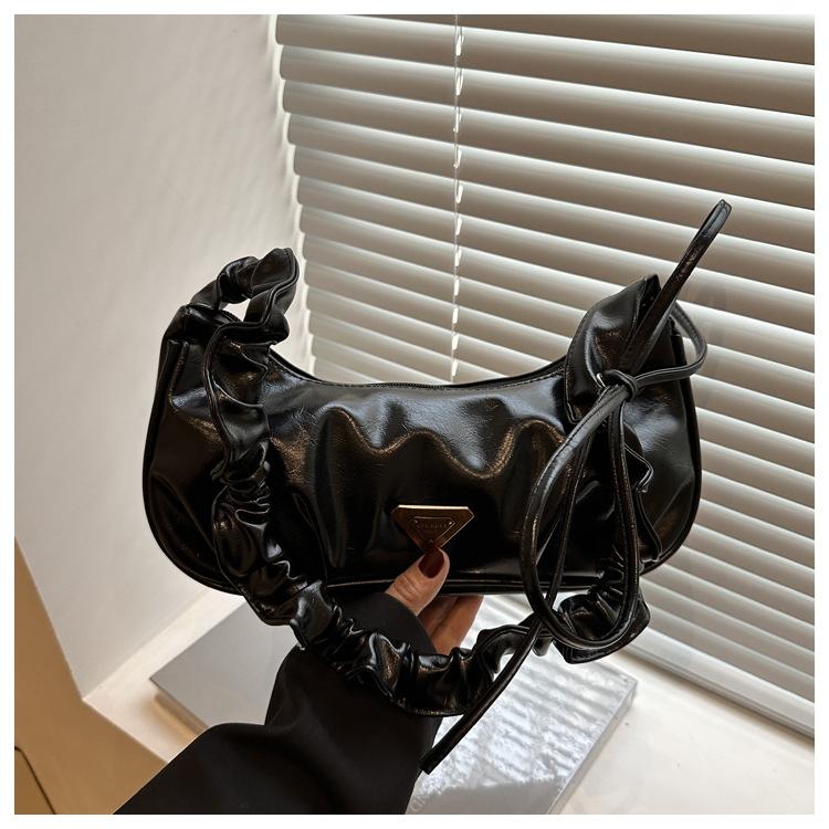 Vintage Solid Color Cloud Shoulder Underarm Bags for Women Textured Ladies Pleated Crossbody Bag Pu Leather Female Hobos Handbag
