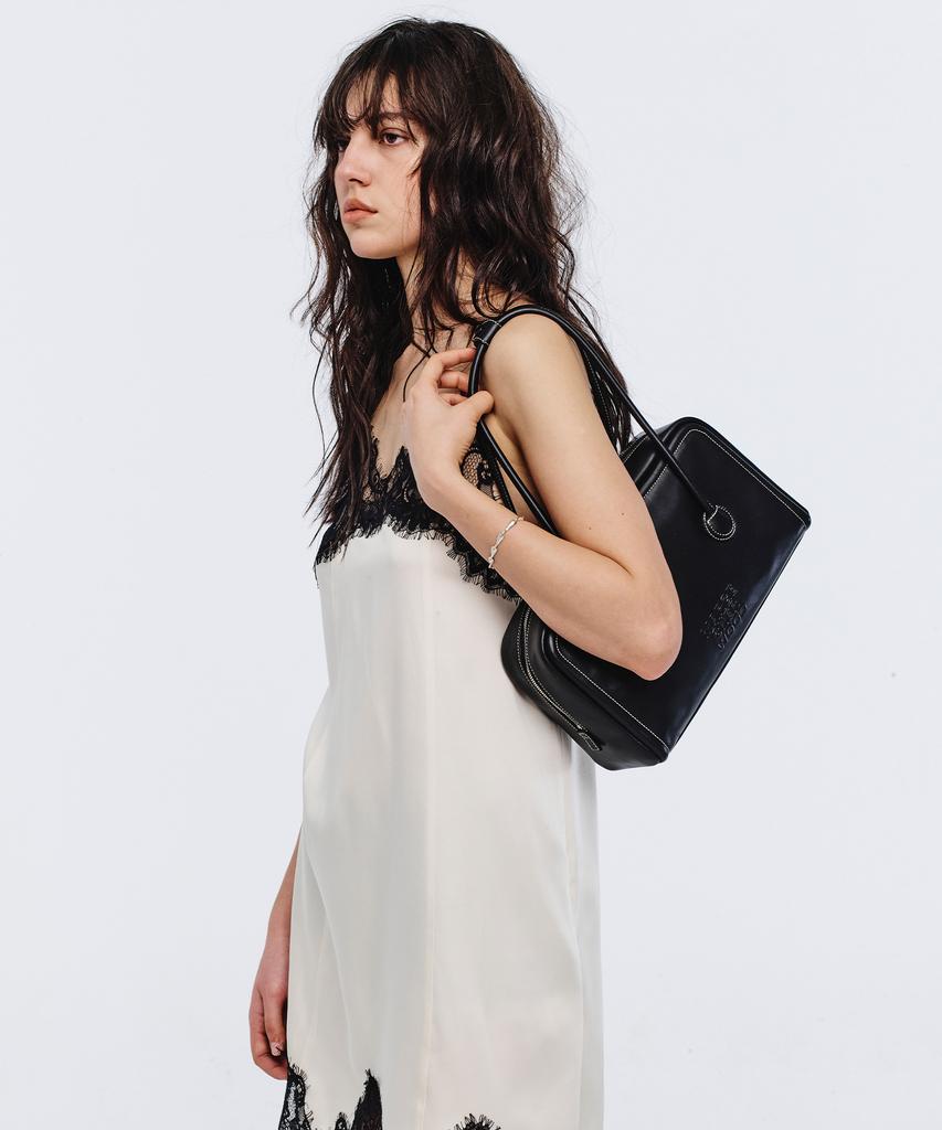 Margesherwood Soft Boston Small_Black Plain