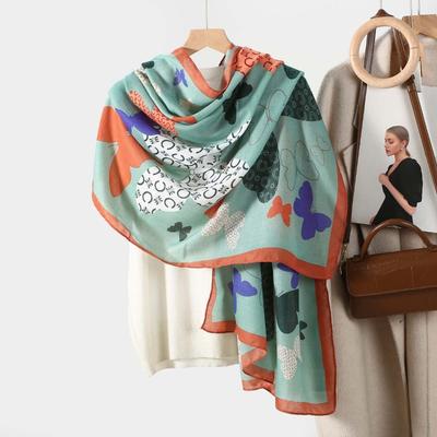 Accessoires – Schals & Tücher